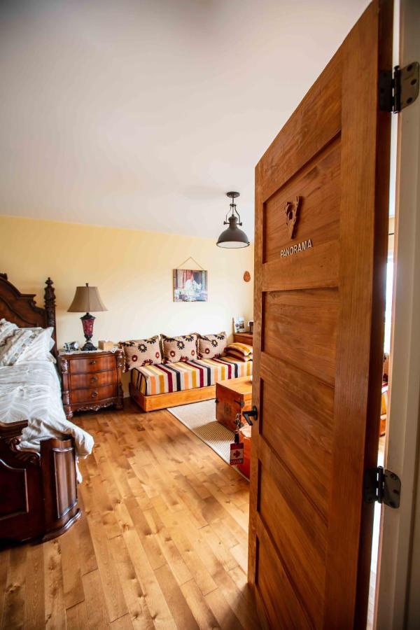 B&B Panorama Saint-Pierre-de-l'Ile-d'Orleans Экстерьер фото